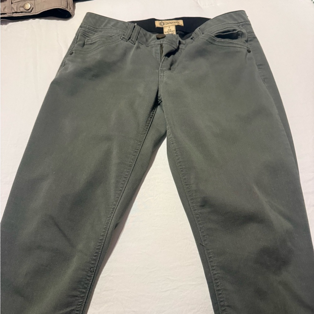 Democracy pants